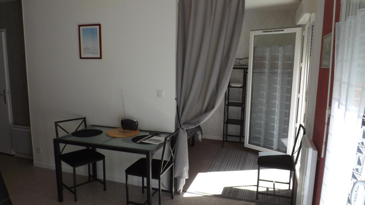 Appartement T2 ,Parking Prive,Terrasse, 10 Mns A Pieds De La Cite Corsaire Et Ses Plages Saint-Malo Exterior foto